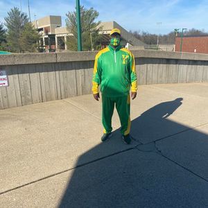 Meet your Posher, Jay